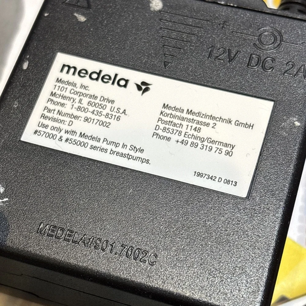 Genuine Medela AC/DC Adapter 9207010 Power Supply Battery Pack 9017002